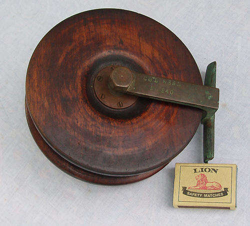 OLD WOOD AND BRASS~FISHING REEL~CNL REEL NUMBER 240~EXCELLENT CONDITION~POST SA R39