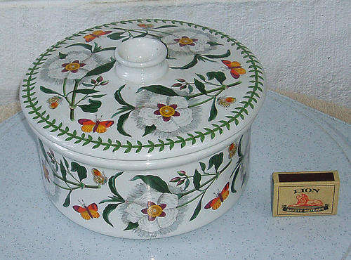 VERY COLLECTABLE~PORTMEIRION CASEROLE DISH AND LID~BOTANIC GARDEN SERIES