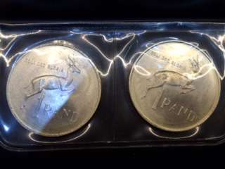 SOUTH AFRICA 1967 ENGLISH AND AFRIKAANS R1 SILVER SET IN BLACK FOLDER