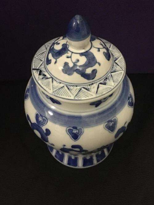 CHINESE BLUE and WHITE GINGER JAR WITH LID