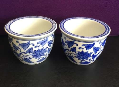 BEAUTIFUL TWO CHINESE BLUE and WHITE CONTAINERS MADE IN CHINA