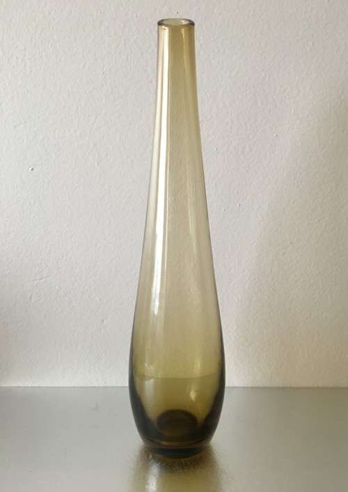 VINTAGE AMBER GLASS VASE