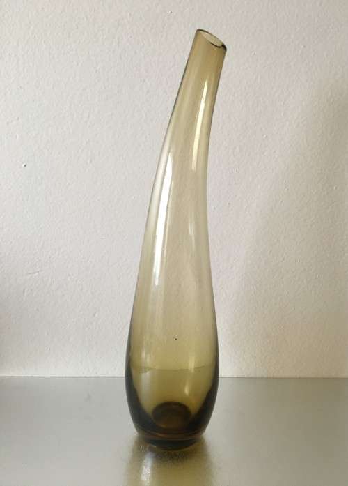 VINTAGE AMBER GLASS VASE