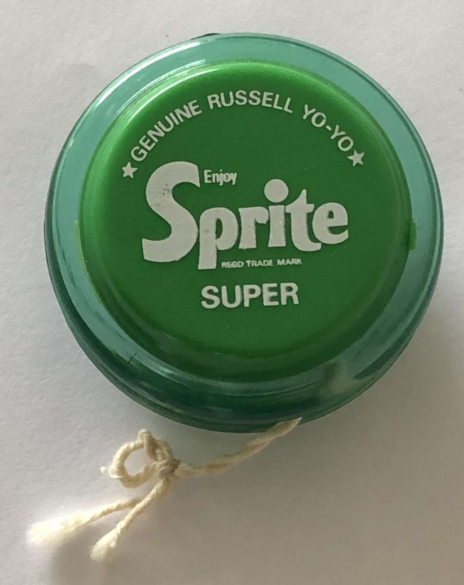 RARE ORIGINAL VINTAGE GENUINE RUSSELL SPRITE SUPER YO-YO WITH STRING