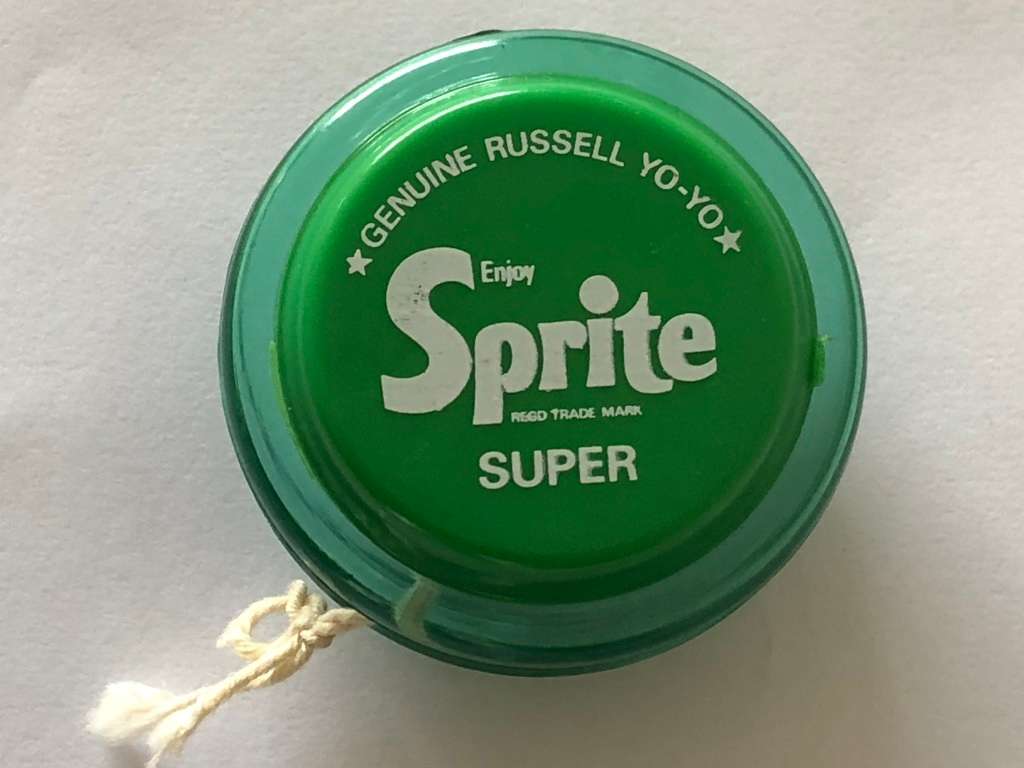RARE ORIGINAL VINTAGE GENUINE RUSSELL SPRITE SUPER YO-YO WITH STRING