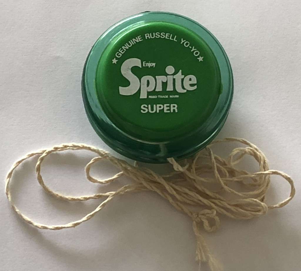 RARE ORIGINAL VINTAGE GENUINE RUSSELL SPRITE SUPER YO-YO WITH STRING
