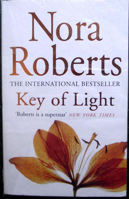 Nora Roberts: KEY OF LIGHT