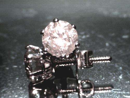 Beautiful 1.90ct diamond stud earrings - 18k white gold - I - I3