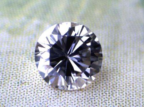 Beautiful engagement quality diamond 0.26 carats - VS1 - Light champagne (C1)