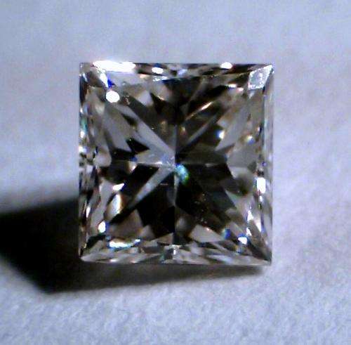 Beautiful engagement quality princess diamond 0.18 carats - VS2 - F
