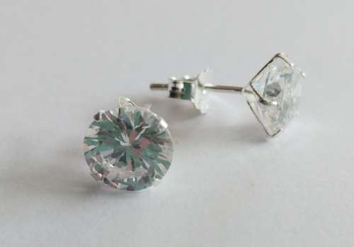 Elegant 925 Sterling Silver Cubic Zirconia studs