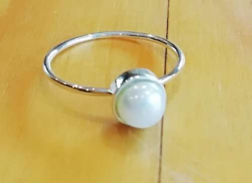 *New* 925 sterling silver ring with freshwater pearl