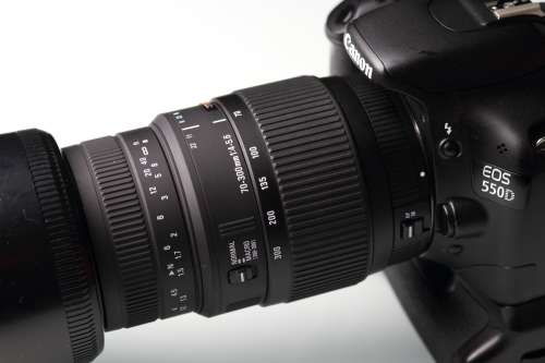 Canon EOS 550d including 70-300mm Sigma Lens and Battery Grip