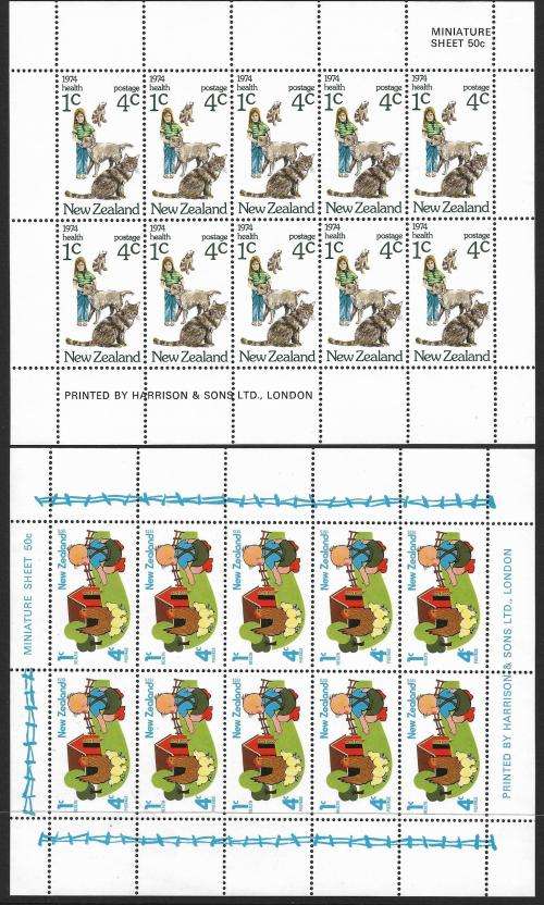 New Zealand - miniature sheets (46) with catalogue value £ 200+/R 4 000