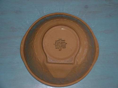 Gripstand Mixing Bowl