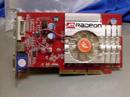ATI Radeon 9550 (256mb)