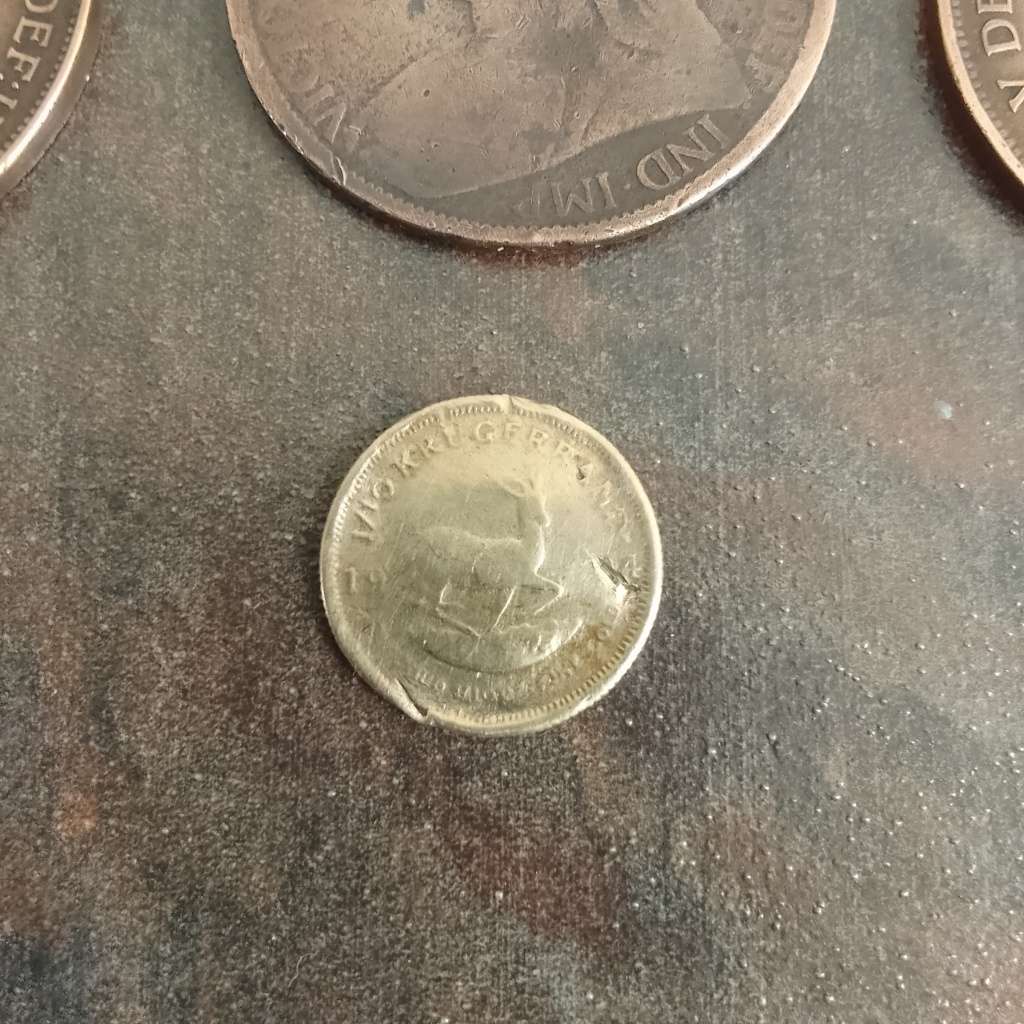 Collectable one penny coins 1/10oz  Krugerrand coin and one USD banknote