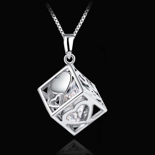 **ABSOLUTELY GORGEOUS** HEART SQUARE BOX NECKLACE