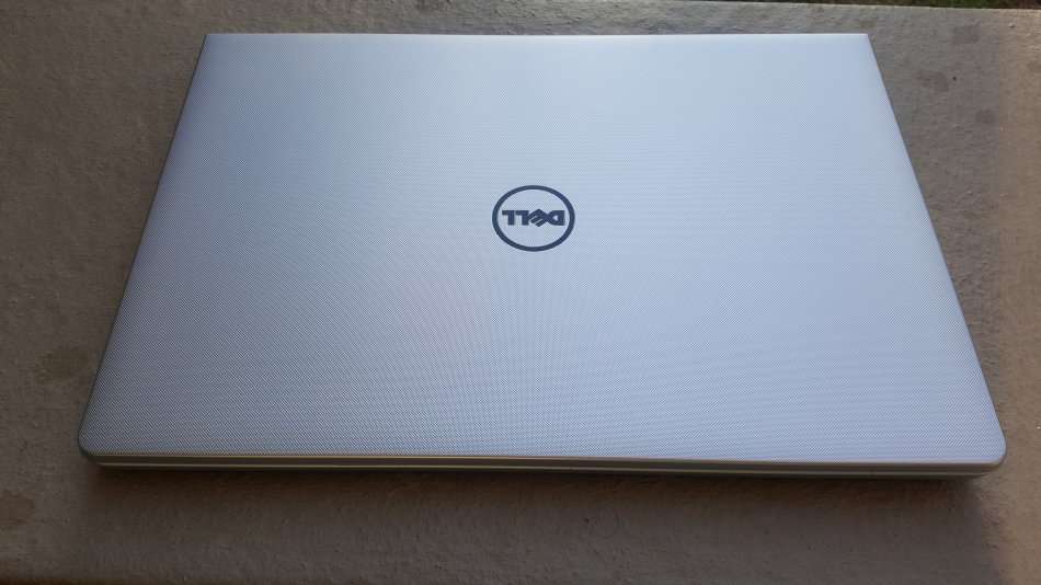 DELL INSPIRON 15 5558 5TH GENERATION CORE i5-5250U/15.6" SCREEN/ 8GB MEMORY/1TB HDD/WINDOWS 10