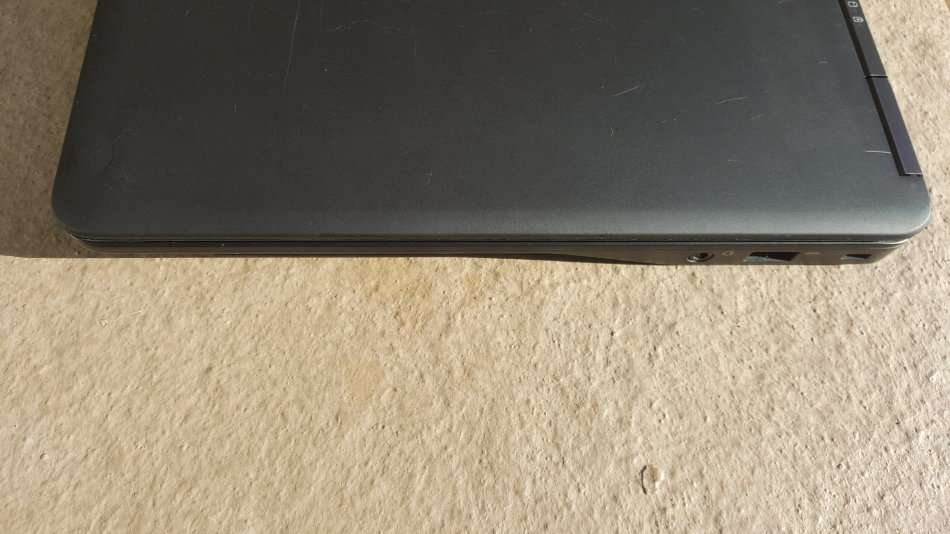 DELL LATITUDE E7450 5TH GENERATION CORE i5-5300U/14"FULL-HD SCREEN/ 8GB RAM/500GB HDD/WIN 8.1 PRO