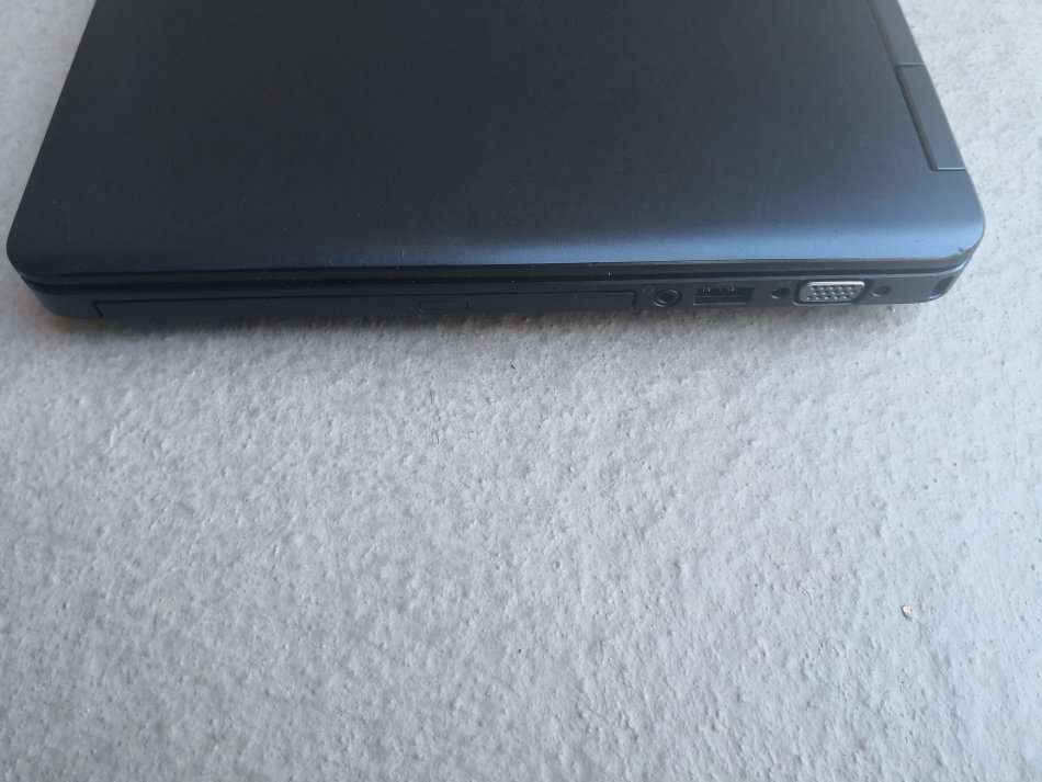 DELL LATITUDE E5440 4TH GENERATION CORE i5-4310U/14" SCREEN/ 8GB MEMORY/128GB SSD/WINDOWS 10 PRO