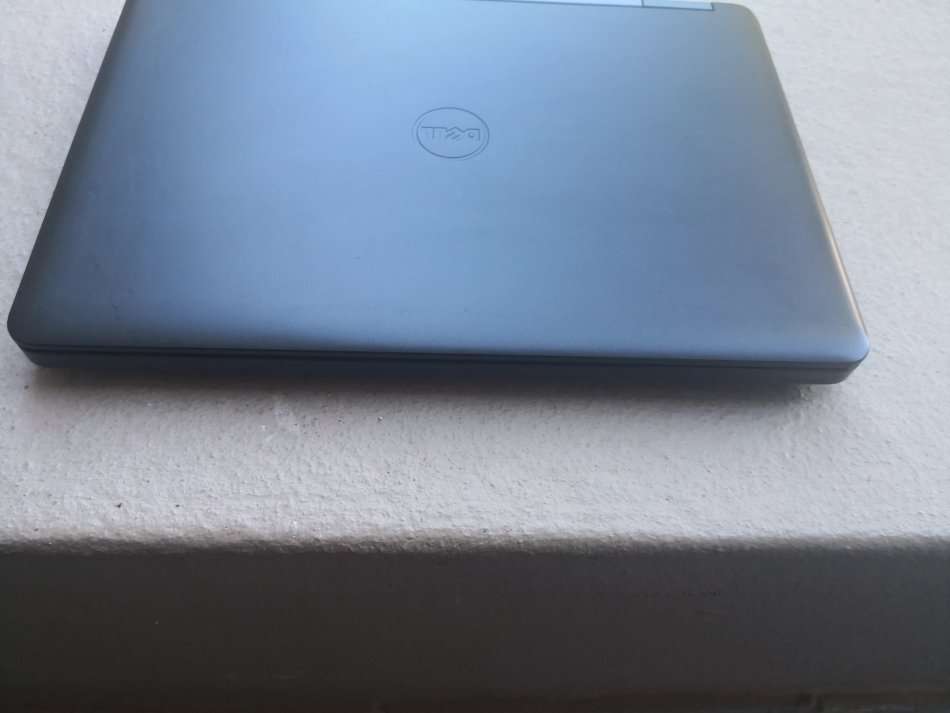 DELL LATITUDE E5440 4TH GENERATION CORE i5-4310U/14" SCREEN/ 8GB MEMORY/128GB SSD/WINDOWS 10 PRO