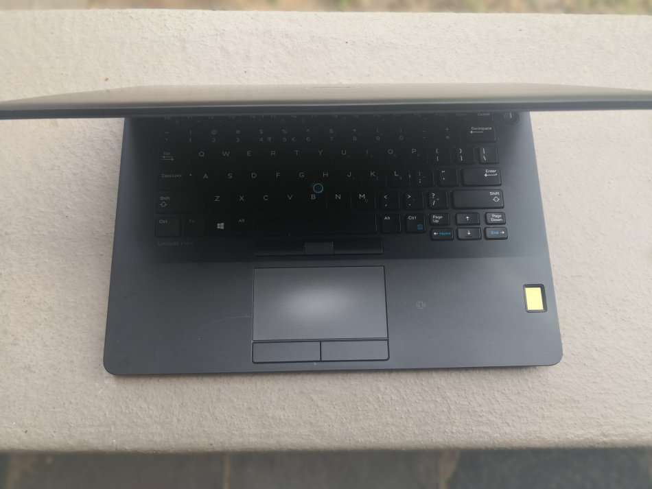 DELL LATITUDE E7470 6TH GEN CORE I7-6600U/14" FULL-HD SCREEN/ 16GB RAM/512SSD/4G LTE/WINDOWS 10 PRO