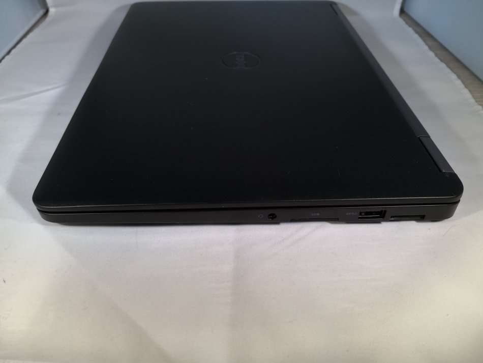 DELL LATITUDE E7270 6TH GEN CORE I7-6600U/12.5" SCREEN/ 8GB RAM/256SSD/WINDOWS 10 PROFESSIONAl