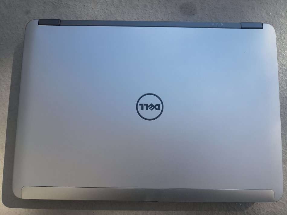 DELL LATITUDE E6440 4TH GENERATION CORE i7/14" SCREEN/ 8GB RAM/1TB HDD/2GB GRAPHICS/3G/WIN 10 PRO