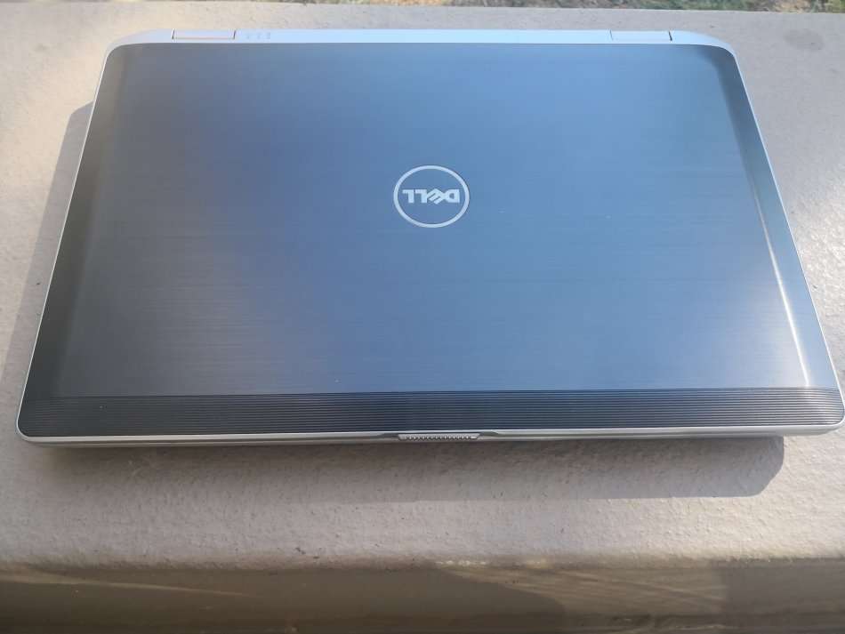 DELL LATITUDE E6530 CORE i7-3540M/15.6" SCREEN/ 8GB MEMORY/500GB HDD/WIN 8.1  PRO