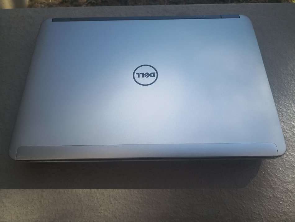 DELL LATITUDE E6440 4TH GENERATION CORE i7/14" SCREEN/ 8GB RAM/500GB SSHD/WIN 10 PRO