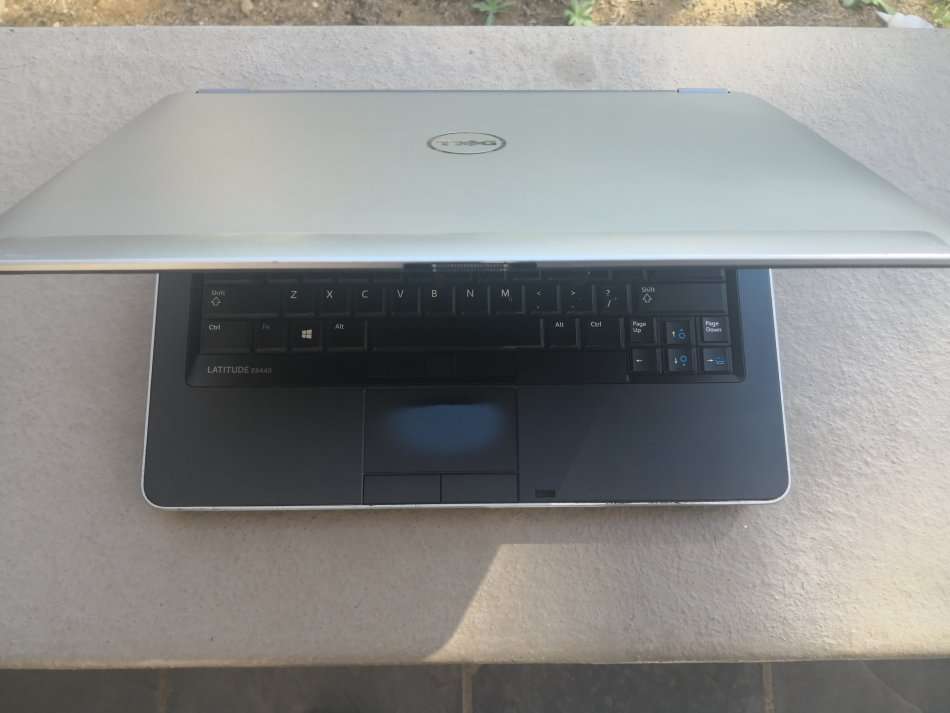 DELL LATITUDE E6440 4TH GENERATION CORE i7/14" SCREEN/ 8GB RAM/500GB SSHD/WIN 10 PRO