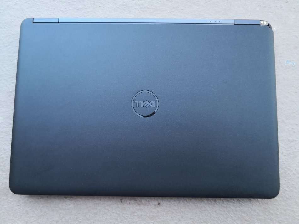 DELL LATITUDE E7450 5TH GENERATION CORE i5-5300U/14"FULL-HD SCREEN/ 4GB RAM/320GB HDD/WIN 8.1 PRO