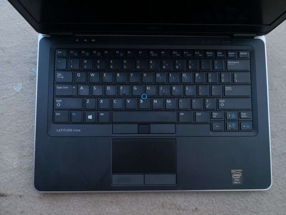 DELL LATITUDE E7440 4TH GENERATION CORE i3-4010U/14" SCREEN/ 4GB RAM/320GB HDD/WIN 8.1 PRO