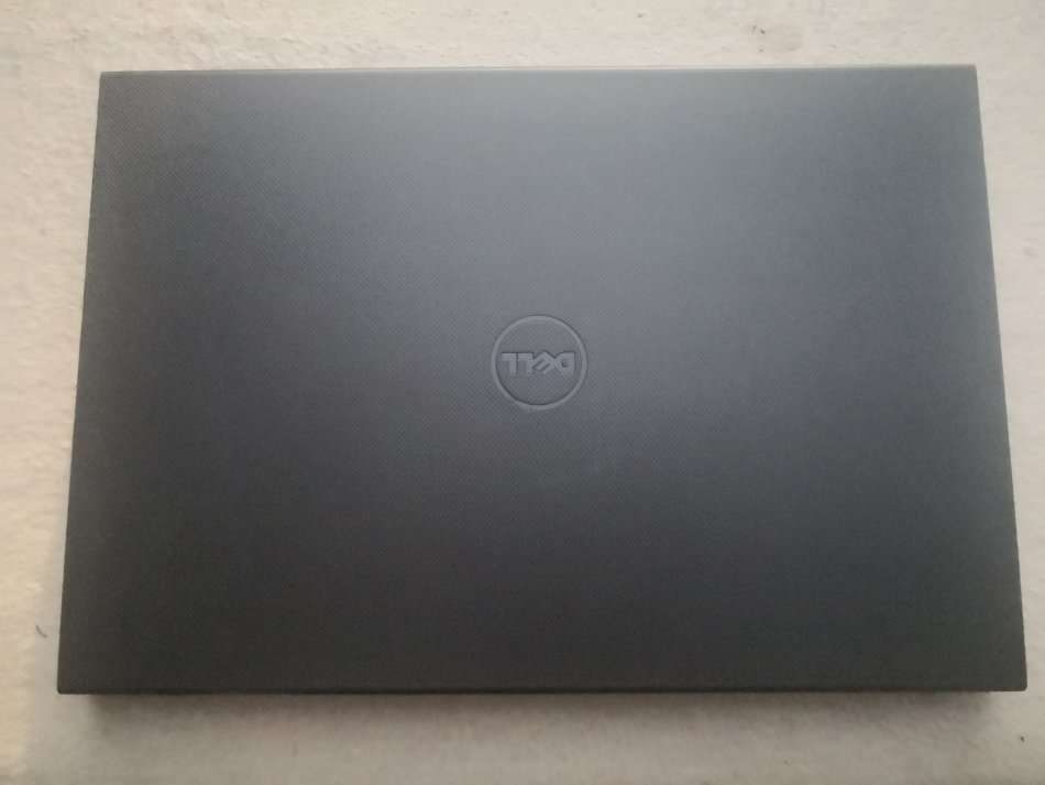 DELL INSPIRON 3542 4TH GENERATION CORE i5/15.6" SCREEN/ 8GB RAM/1TB HDD/2GB GRAPHICS/WIN 10 PRO