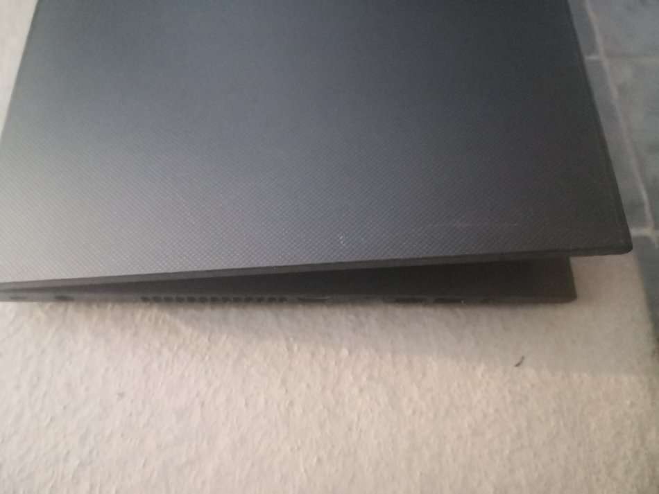 DELL INSPIRON 3542 4TH GENERATION CORE i5/15.6" SCREEN/ 8GB RAM/1TB HDD/2GB GRAPHICS/WIN 10 PRO