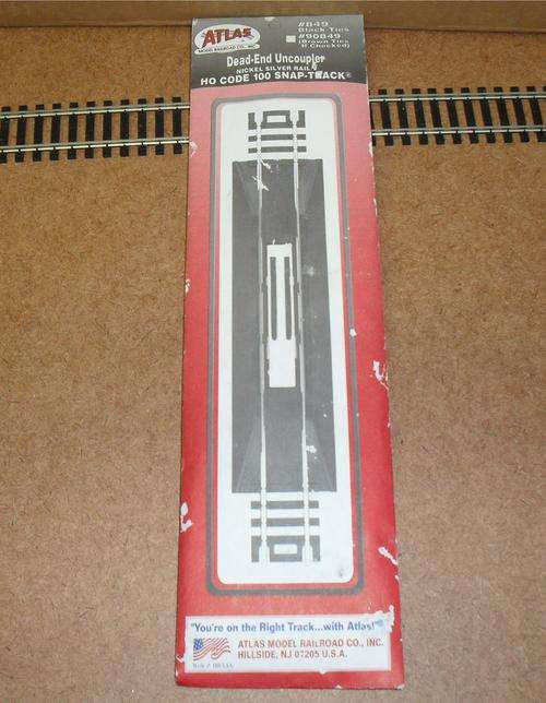 Atlas track HO #849 Dead End Uncoupler