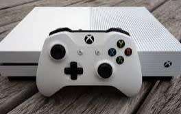 Xbox One S 1TB Console 4K Blu-Ray and Wireless Controller + 7 Games