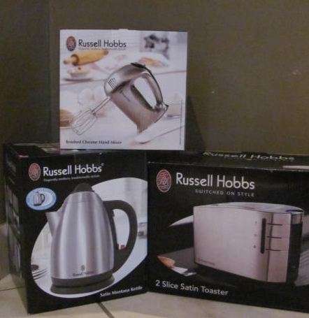 Brand new Russel Hobbs kettle, mixer & toaster (R1250 - Value)  Still in box never used