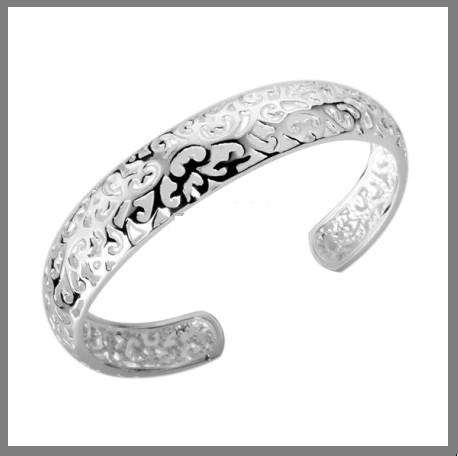 BEYOND STUNNING!!!! 925 STERLING SILVER STAMPED CUFF BRACELET