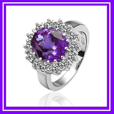 BEYOND STUNNING!!!! 18K WHITE GOLD PLATED RING WITH AUSTRIAN CRYSTALS