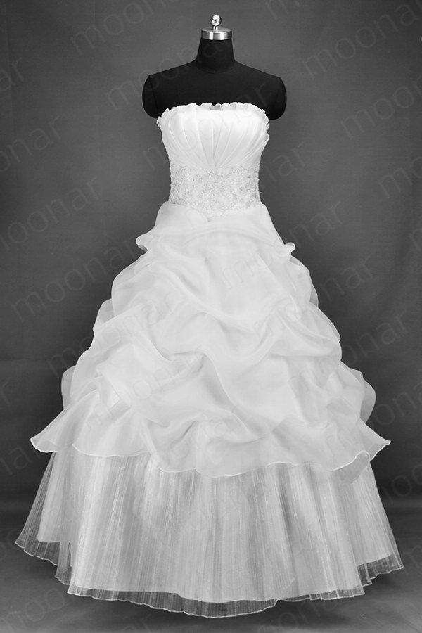 Brand new ball gown Wedding dress, size 34/12