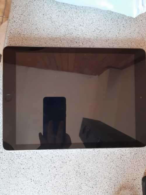 Apple Ipad Air 128GB Excellent working condition