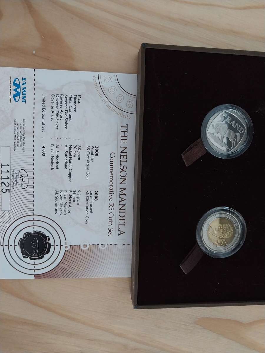 2000 and 2008 Nelson Mandela Commemorative R5 coin set