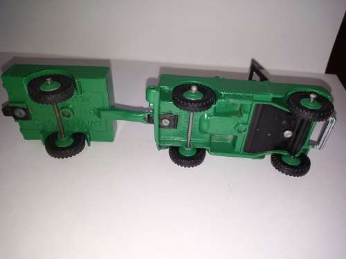 Dinky Toys Land Rover and Trailer