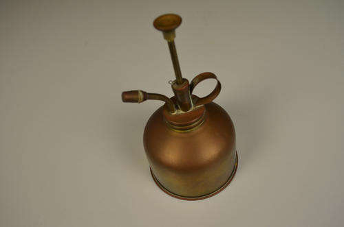 Vintage small oil spray can