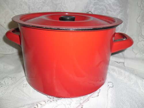 Enamel Finel Arabia Pot . Made in Finland