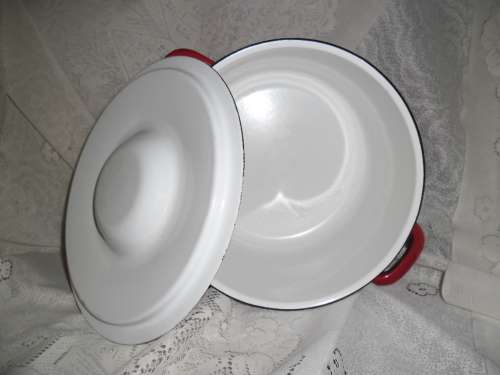 Enamel Finel Arabia Pot . Made in Finland