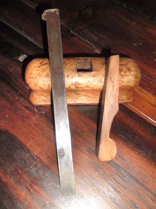 Vintage groove cutting plane