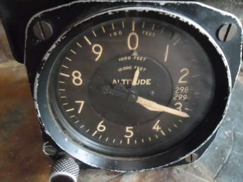 1940's  Kollsman Altitude Meter. Kollsman Instrument Division, Square D Company Elmhurst, N.Y